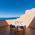 Sea Front Terrace Marco Polo Daire *