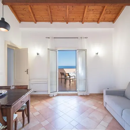 Sea Front Terrace Marco Polo *